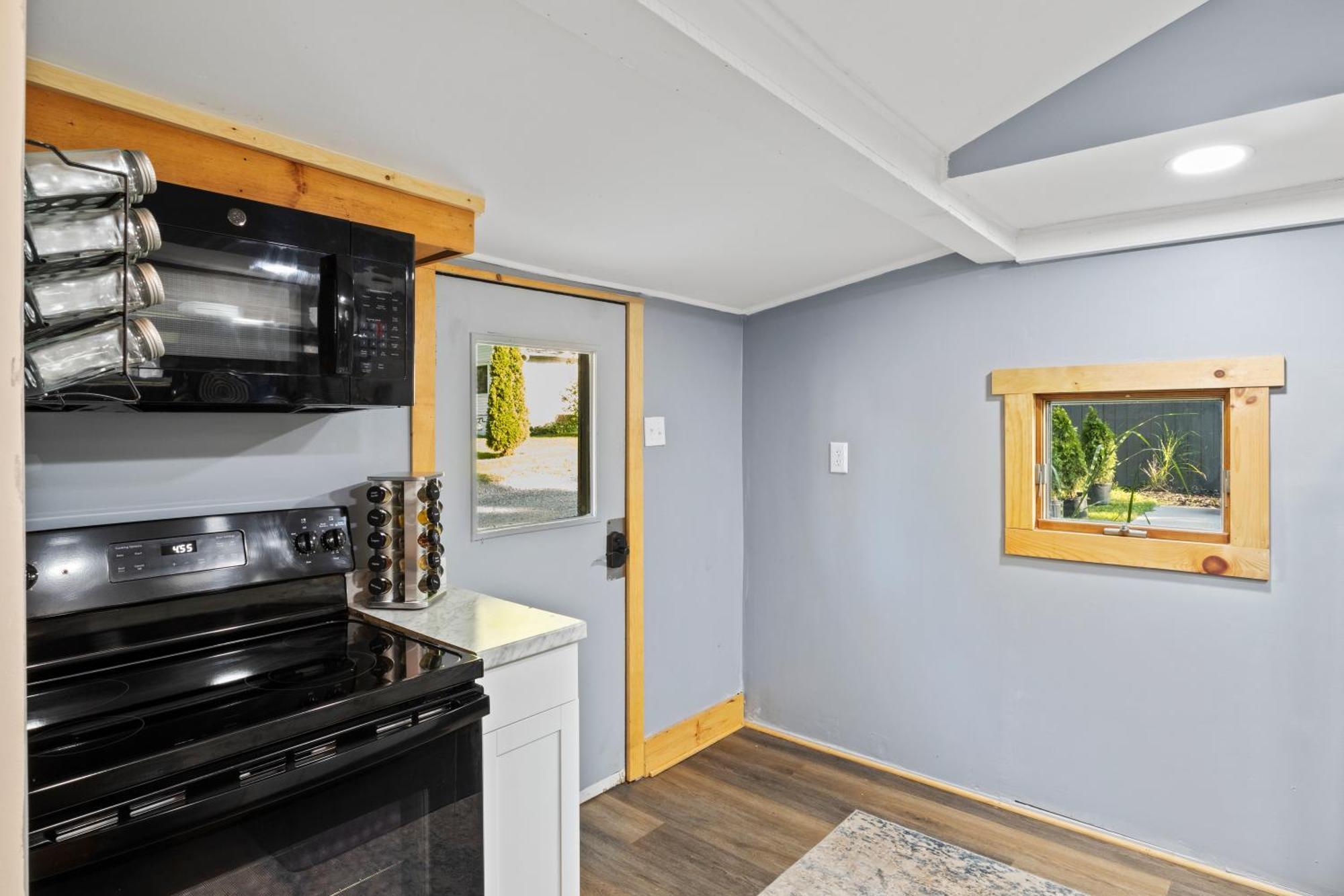Cozy Home W/ King Bed & Lake Access Canandaigua Dış mekan fotoğraf